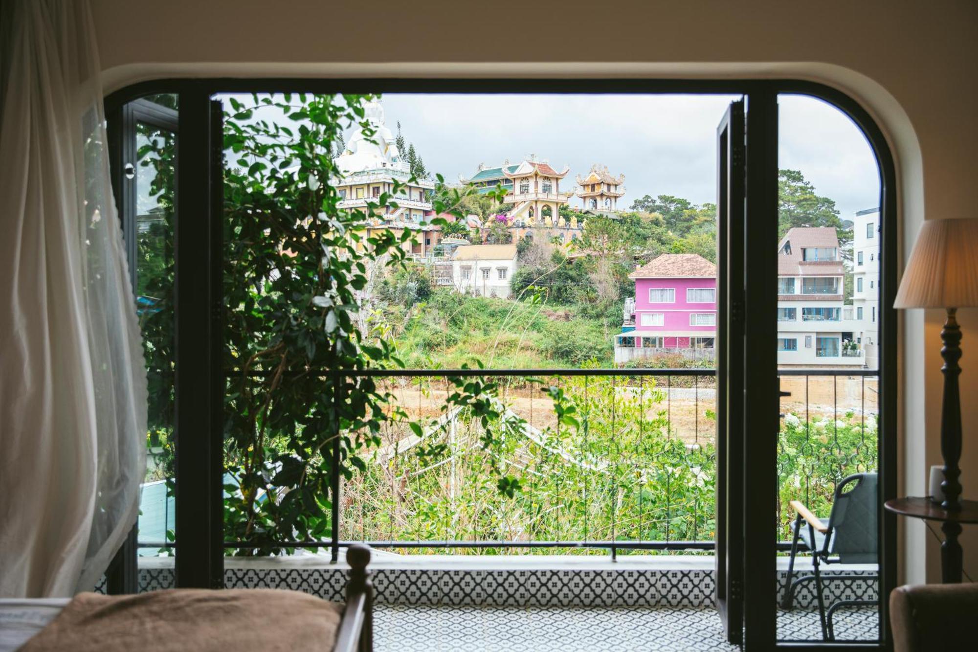 He Maison Boutique Stay & Cafe Далат Экстерьер фото